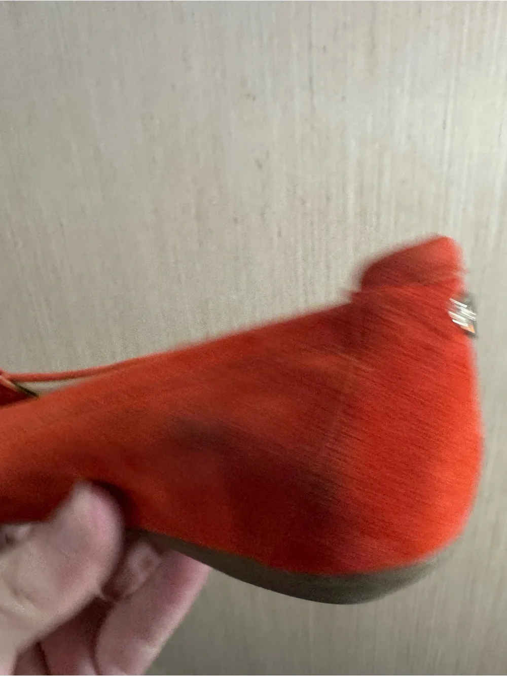 Anne Klein Iflex Red Orange Suede Loafers with Gold Chain Trim Size 7.5